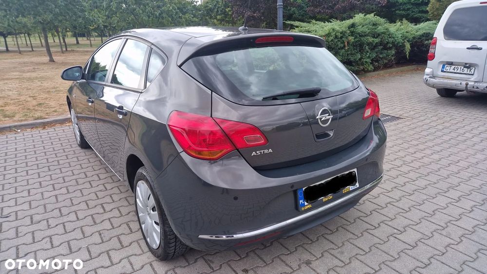 Opel Astra IV 1.4 Active - 1