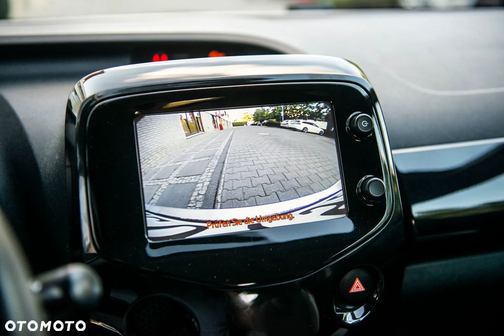 Toyota Aygo x-business - 28