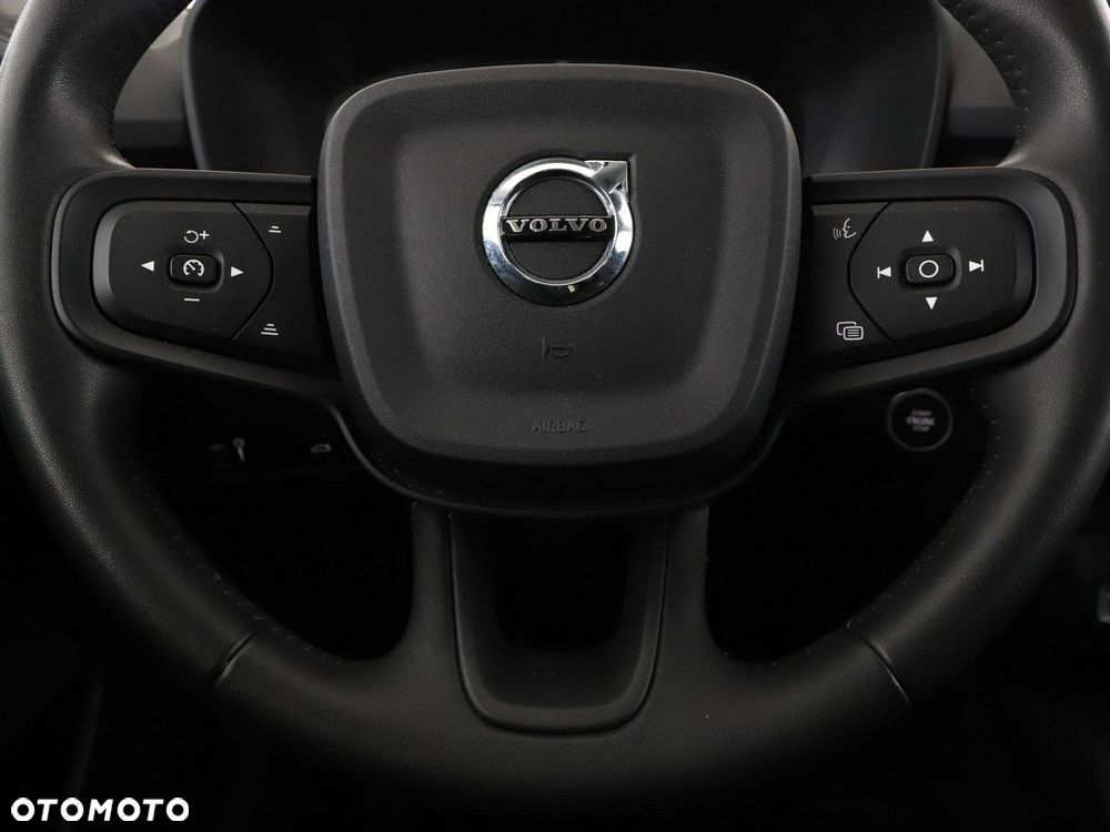 Volvo XC 40 T2 Momentum Core - 22