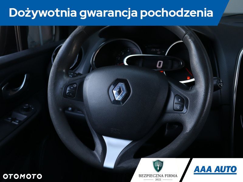 Renault Clio - 21