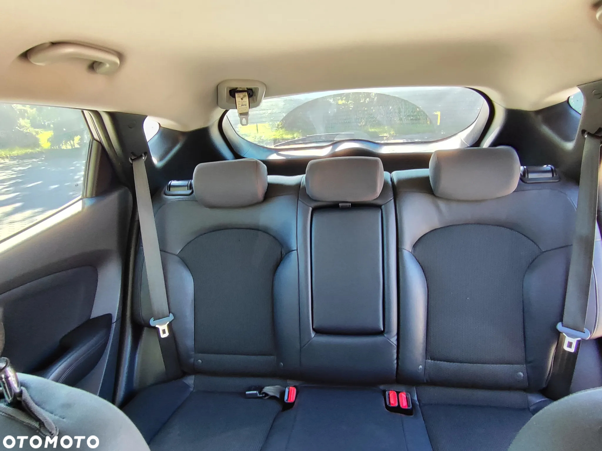 Hyundai ix35 1.7 CRDi Comfort 2WD - 6