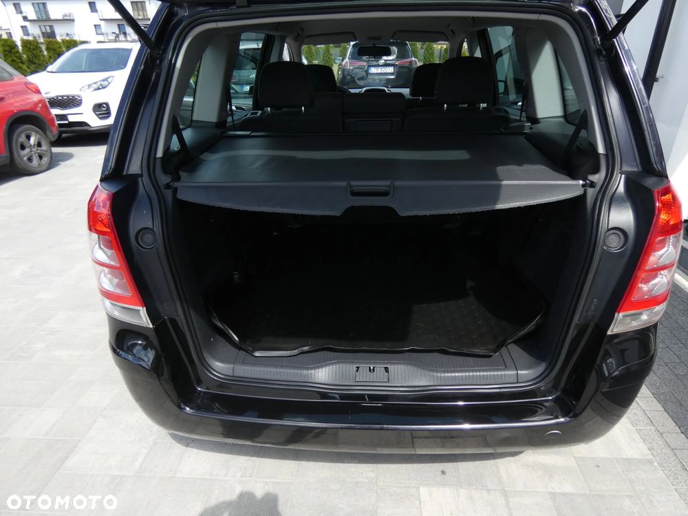 Opel Zafira 1.6 Enjoy - 30