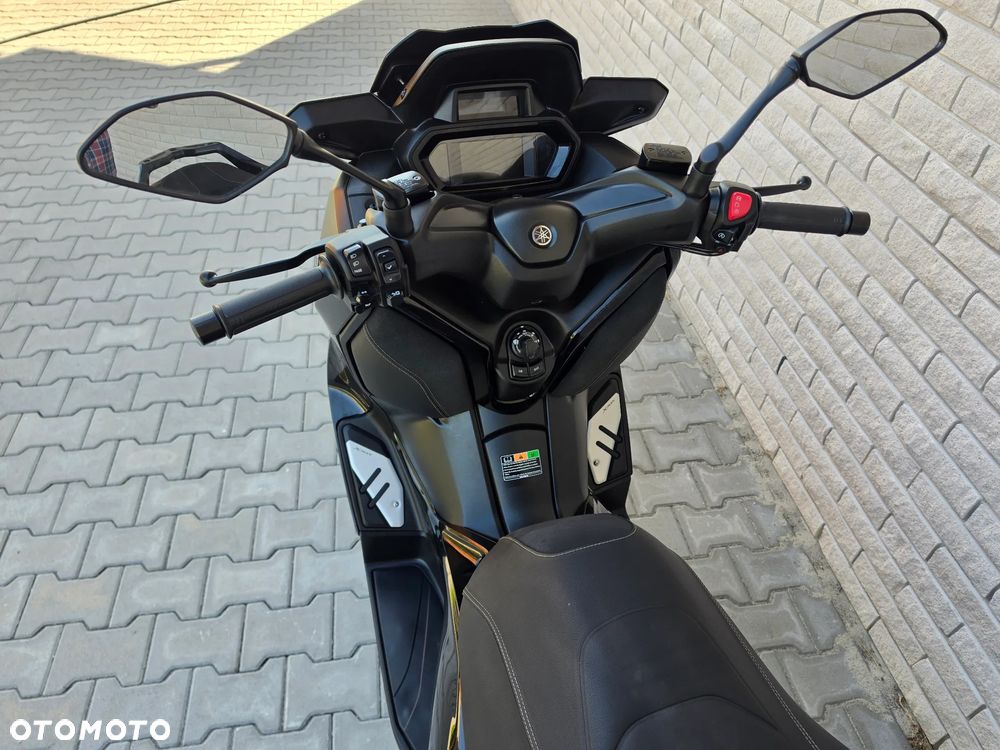 Yamaha X-max - 6