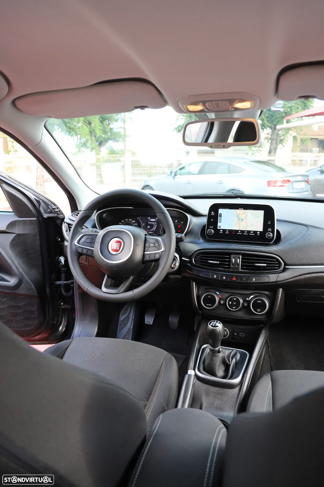 Fiat Tipo Station Wagon 1.3 M-Jet Lounge Tech J17 - 21