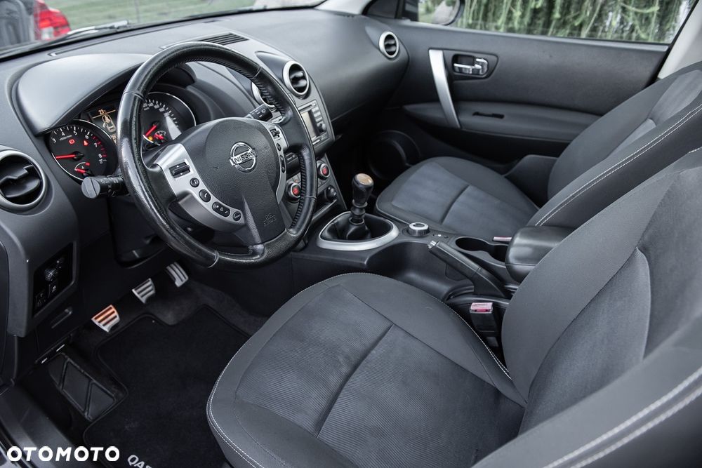 Nissan Qashqai 2.0 4 x 4 360 - 14