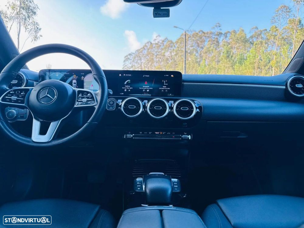 Mercedes-Benz A 180 d 7G-DCT Progressive - 32