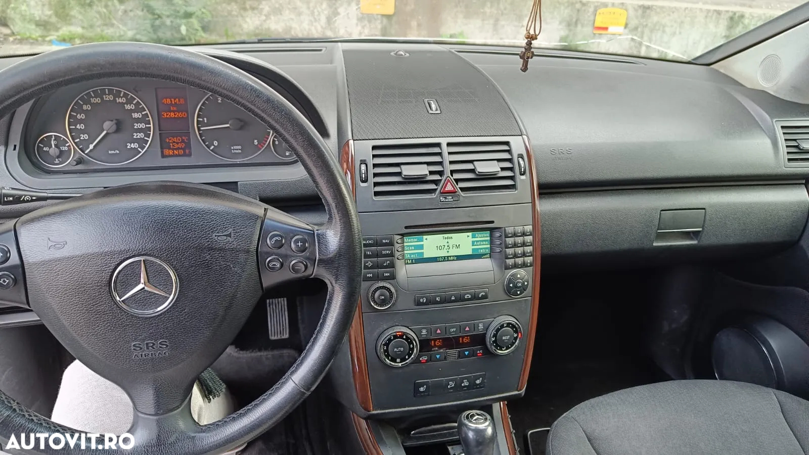 Mercedes-Benz A - 12