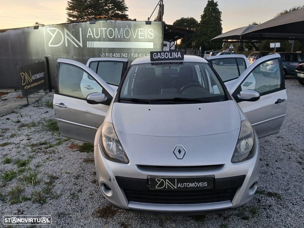 Renault Clio - 1