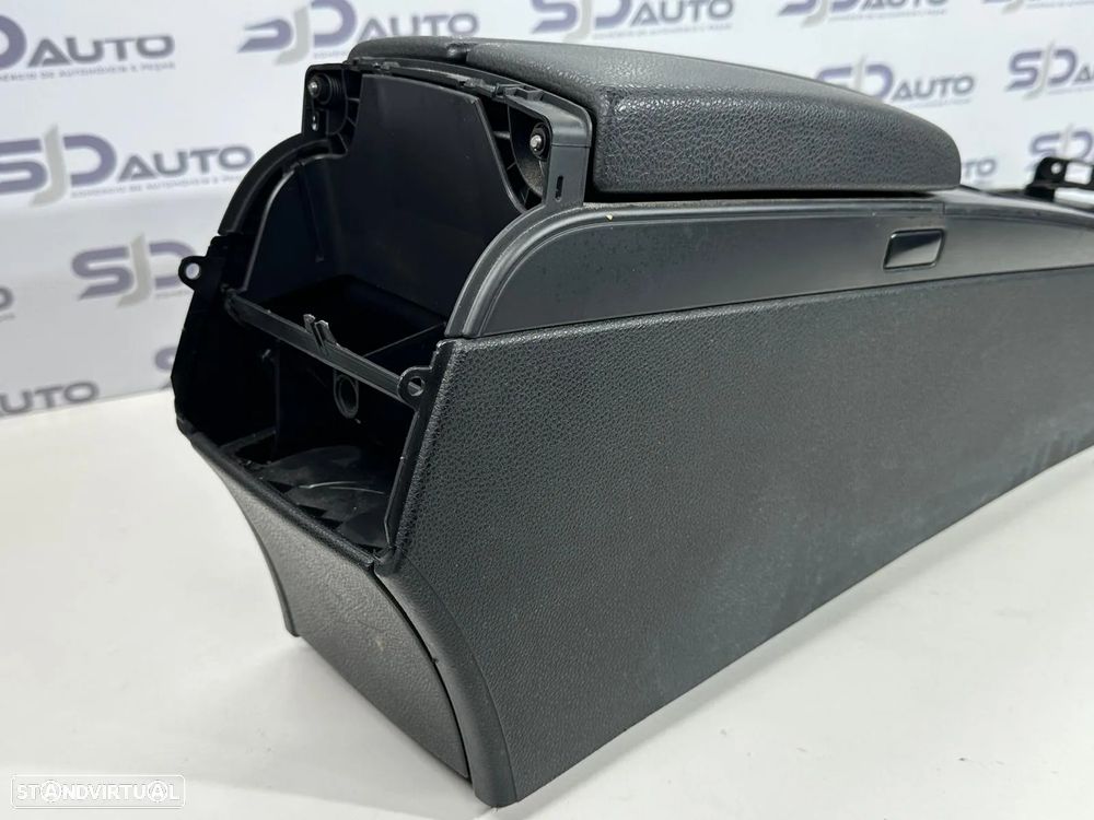 Consola Central + Apoio Braço - Mercedes C (W204) - 5