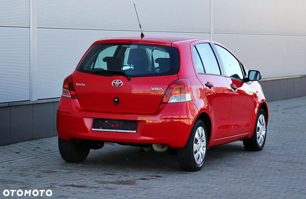 Toyota Yaris 1.33 Luna - 6