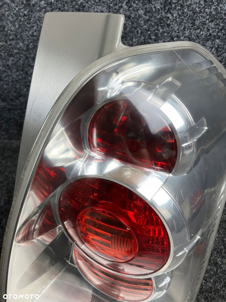 toyota corolla verso II lampa prawy tył tylna - 7
