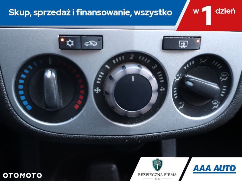 Opel Corsa - 18
