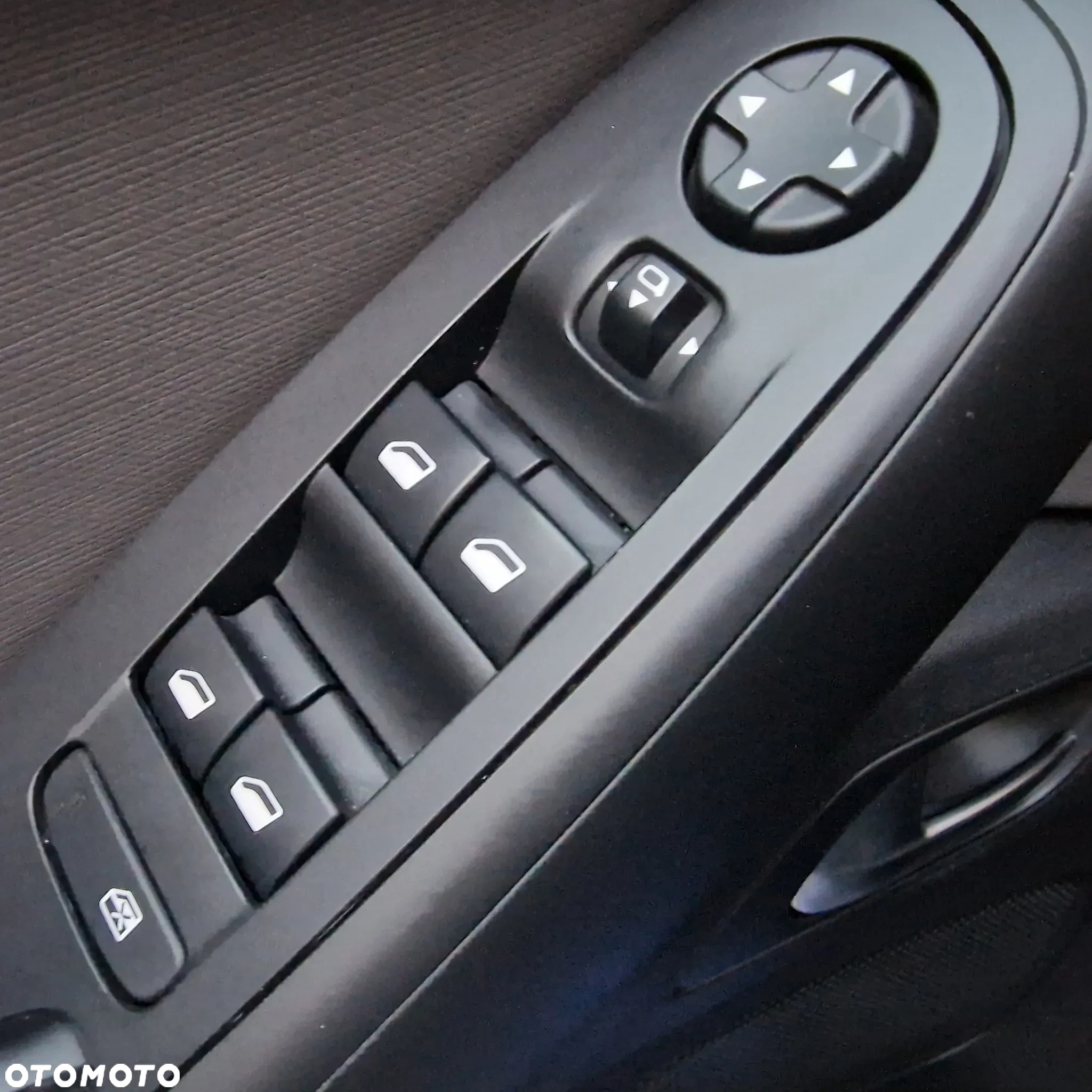 Citroën C4 Picasso PureTech 110 Stop&Start FEEL - 17