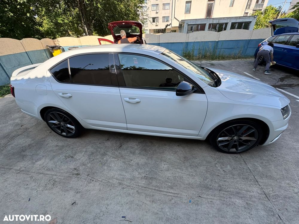 Skoda Octavia 2.0 TDI 4X4 DSG RS - 6