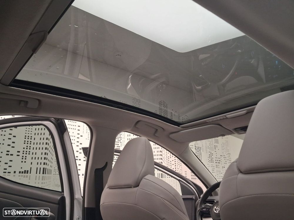 Toyota Yaris 1.5 HDF Luxury - 16