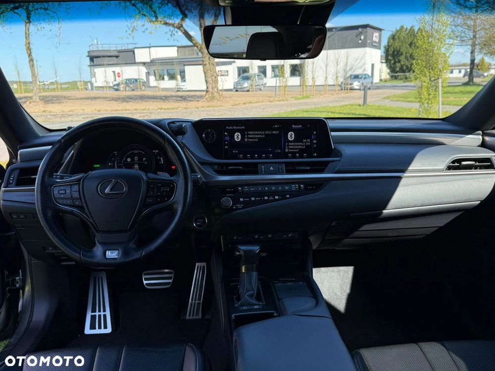 Lexus ES 300h F Sport - 7