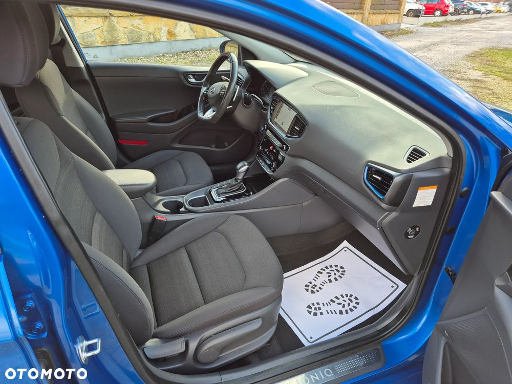 Hyundai IONIQ - 21