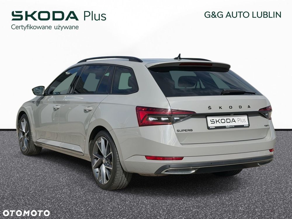 Skoda Superb 2.0 TDI SCR 4x4 Sportline DSG - 8