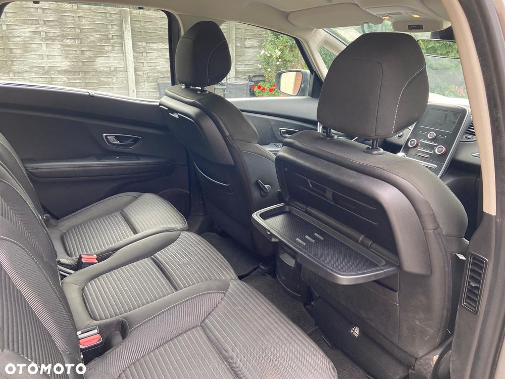 Renault Scenic - 9