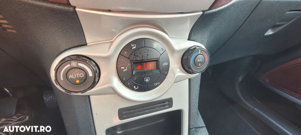 Ford Fiesta 1.25i Titanium - 14