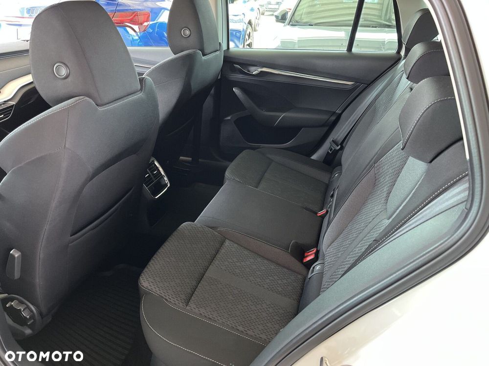Skoda Octavia 2.0 TDI Style DSG - 17