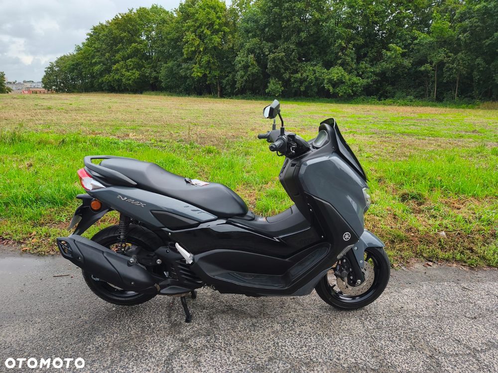 Yamaha NMAX - 4