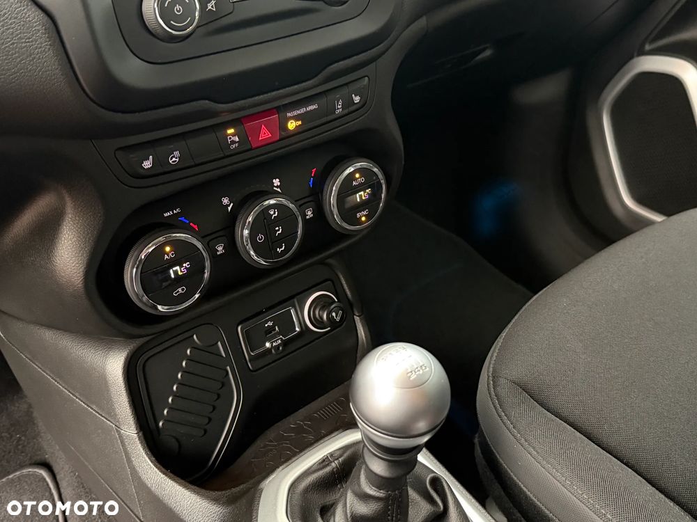 Jeep Renegade 1.4 MultiAir Limited - 25