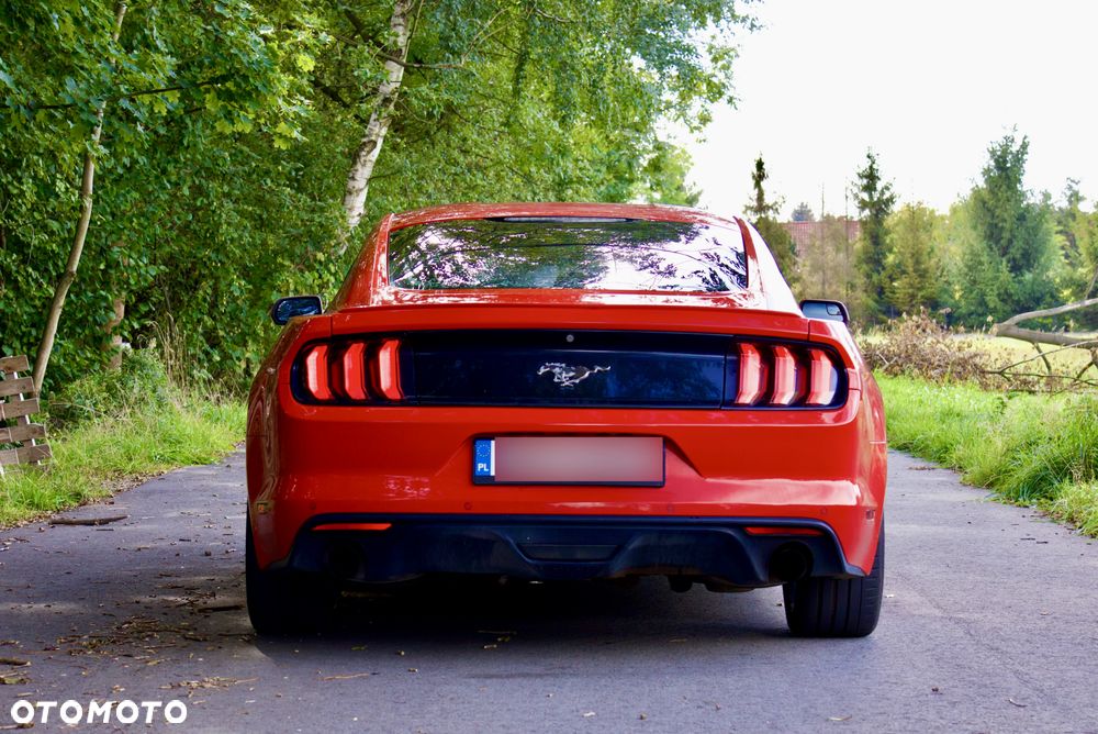 Ford Mustang - 16