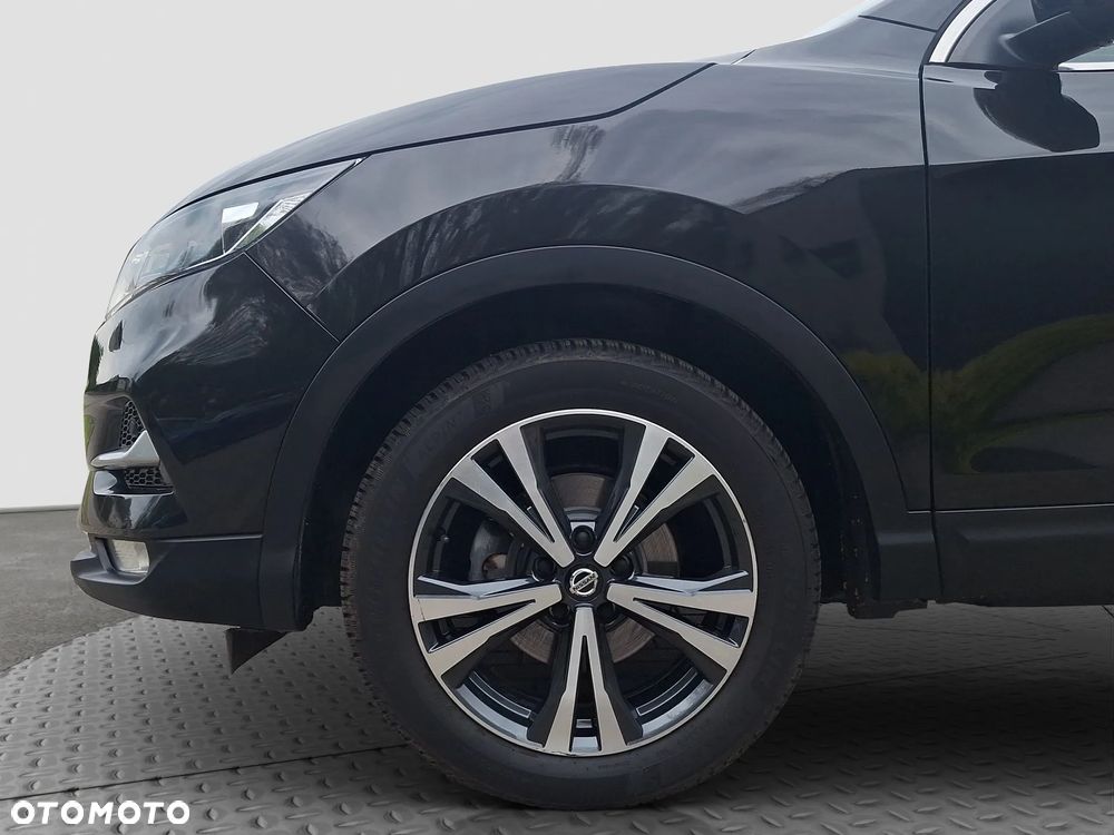 Nissan Qashqai 1.3 DIG-T N-Connecta - 25