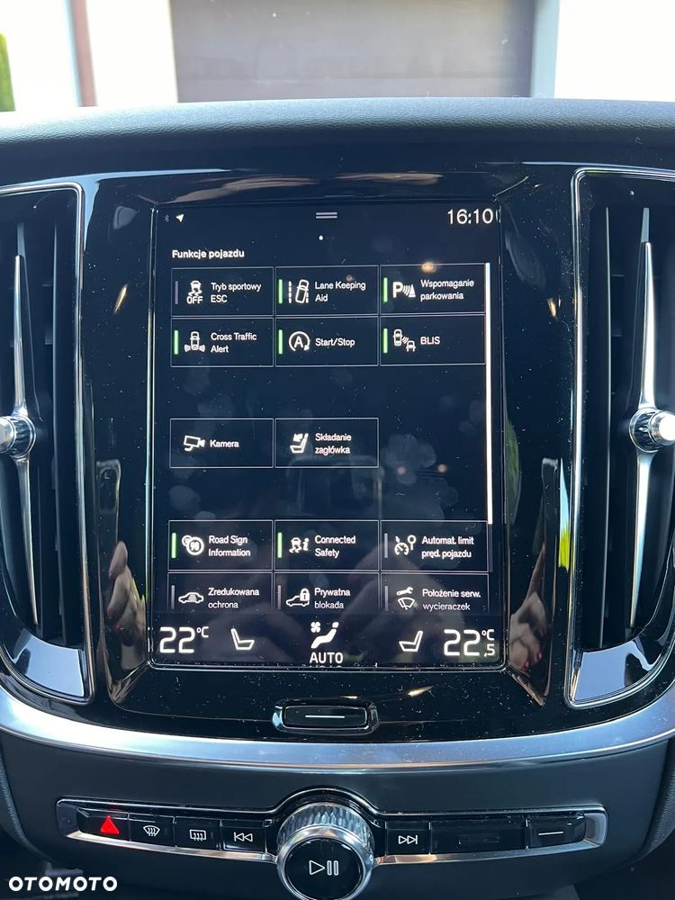 Volvo V60 T4 R-Design - 20