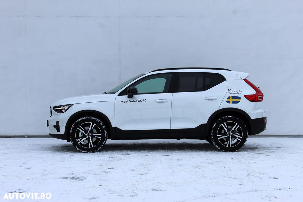 Volvo XC 40 B4 AT FWD MHEV Ultimate Dark - 8