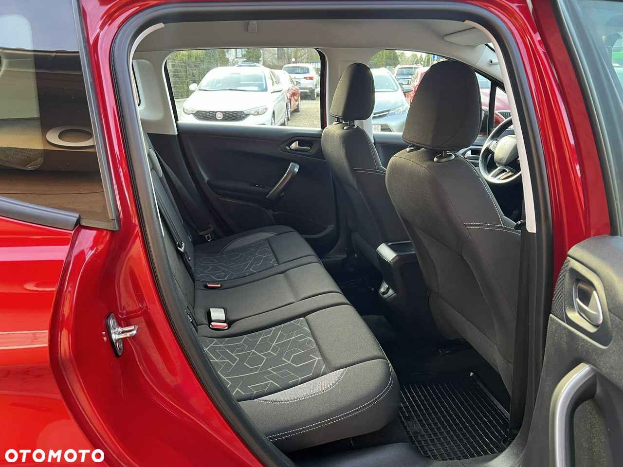 Peugeot 2008 - 21
