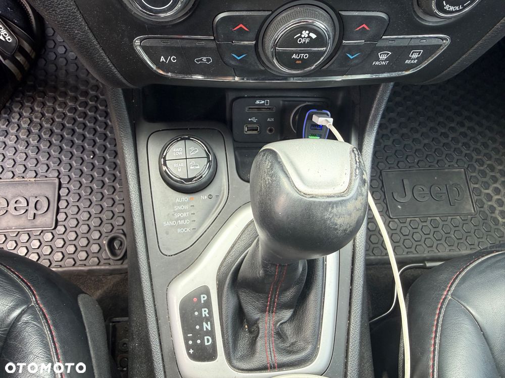 Jeep Cherokee 3.2 V6 Active Drive Lock Trailhawk - 14