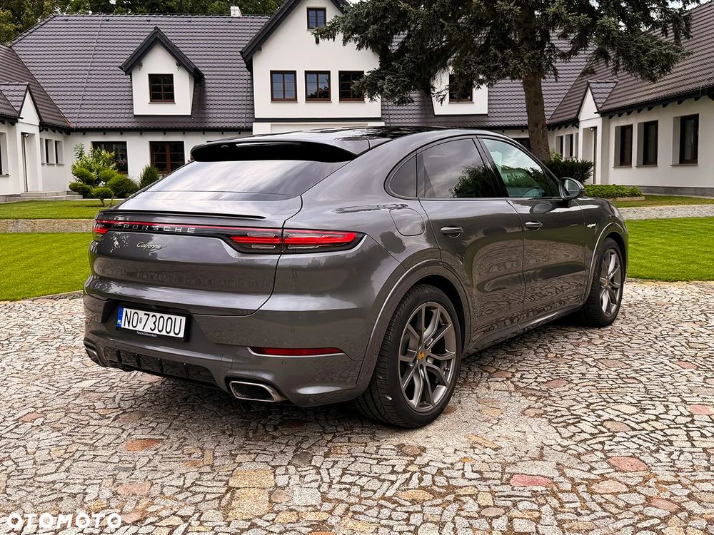 Porsche Cayenne E-Hybrid - 1