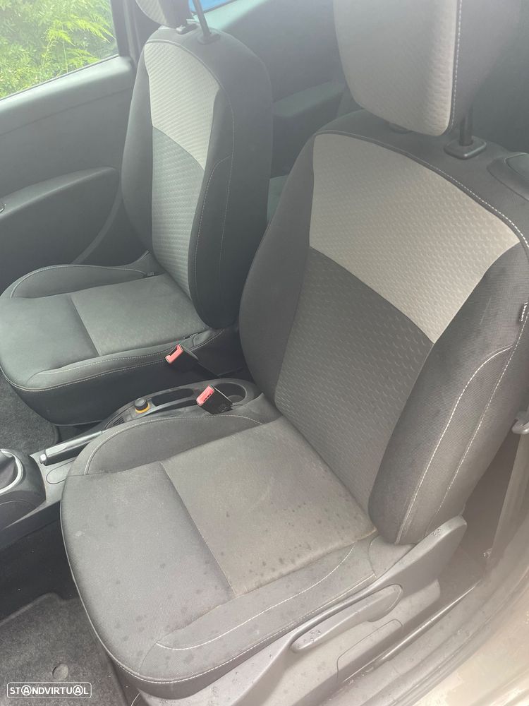 Renault Clio 1.2 16V Confort - 3