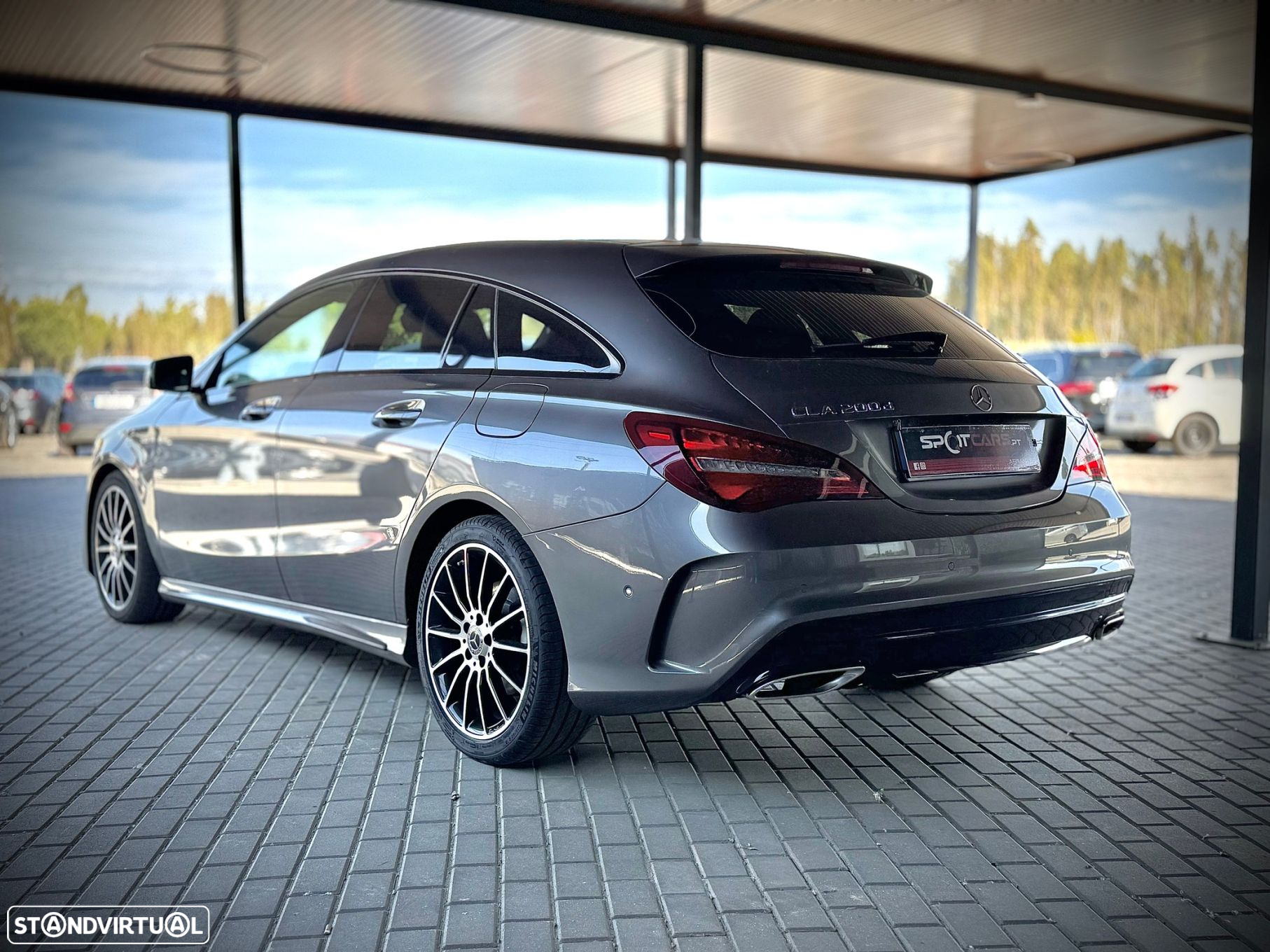 Mercedes-Benz CLA 200 d Shooting Brake AMG Line Aut. - 17