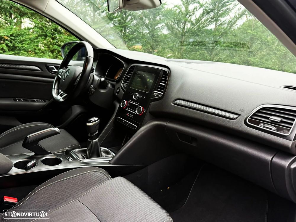 Renault Mégane 1.5 Blue dCi Zen - 11