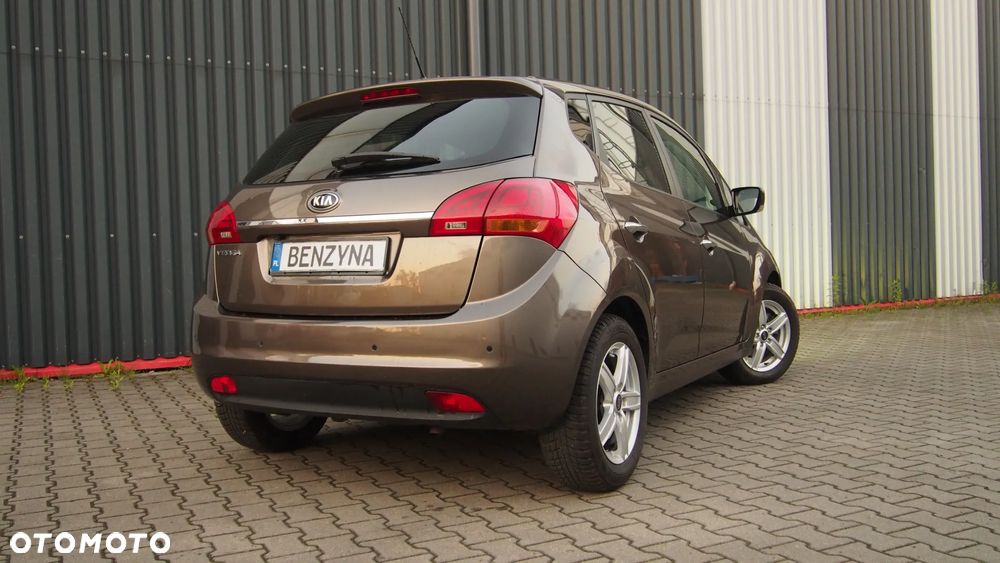 Kia Venga 1.6 Business Line - 17
