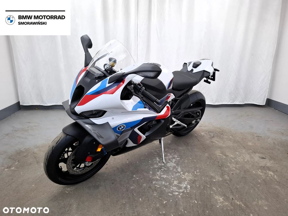 BMW S - 4