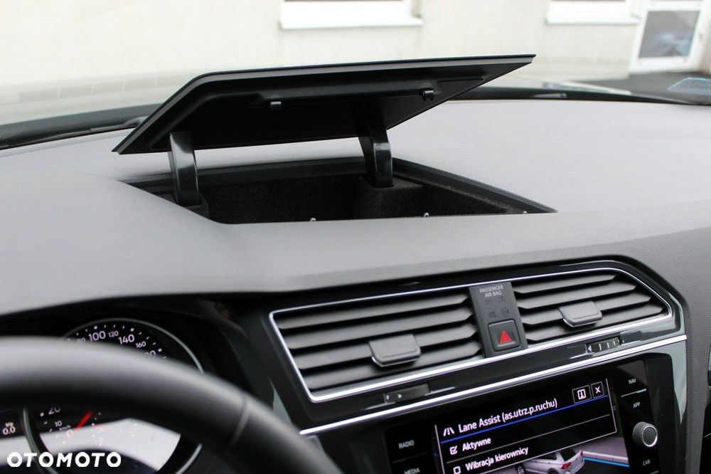 Volkswagen Tiguan - 29