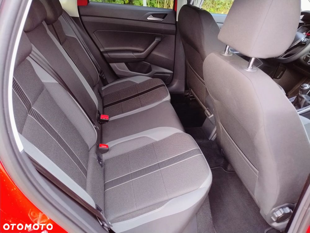Volkswagen Polo 1.6 TDI SCR Highline - 19