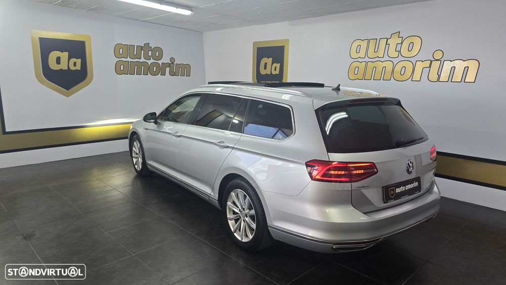 VW Passat Variant 2.0 TDI Highline DSG 4Motion - 11