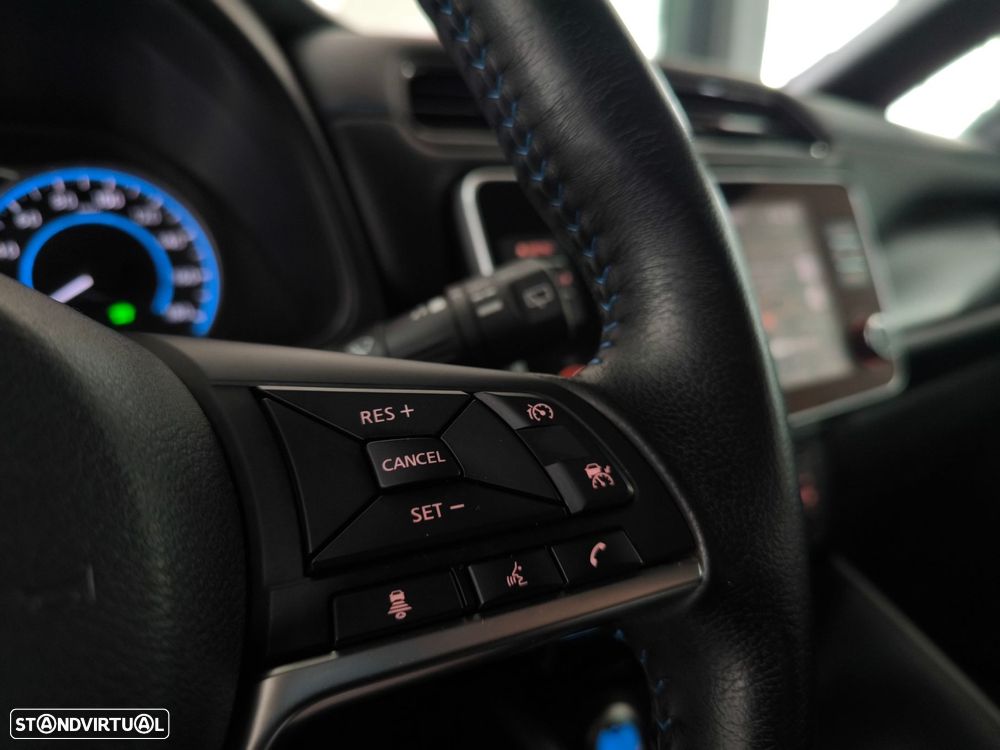 Nissan Leaf N-Connecta - 19