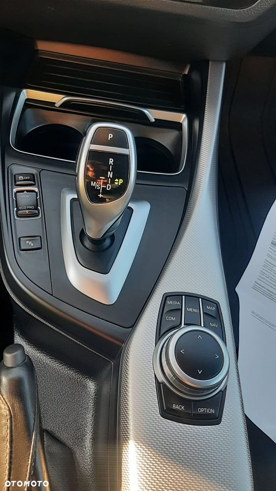 BMW Seria 2 220i M Sport - 12