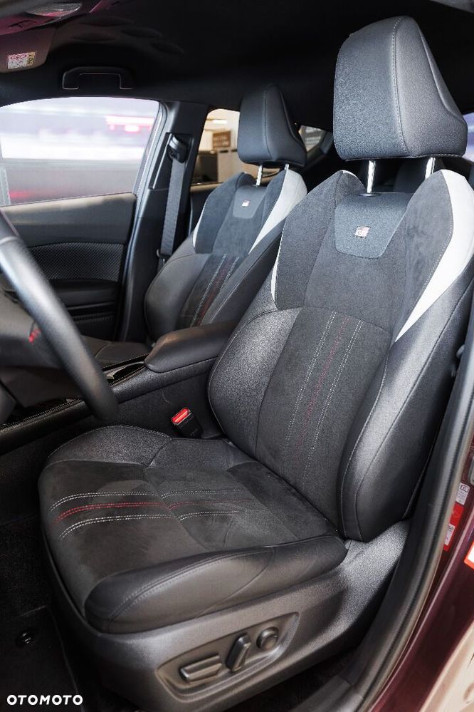 Toyota C-HR - 8