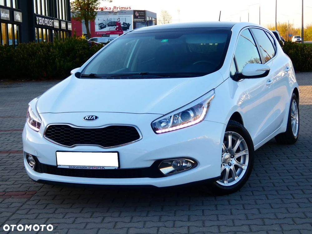 Kia Ceed 1.6 GDI Business Line - 10
