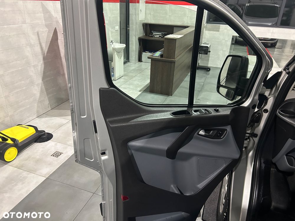 Ford Transit custon - 19