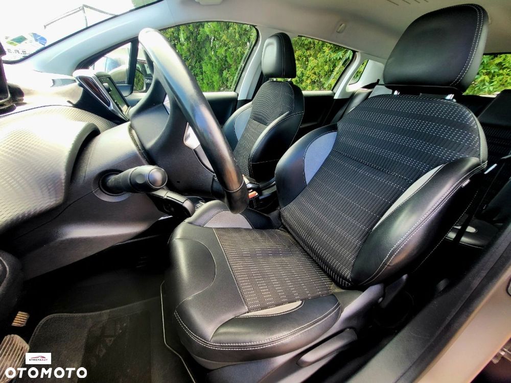 Peugeot 2008 - 5