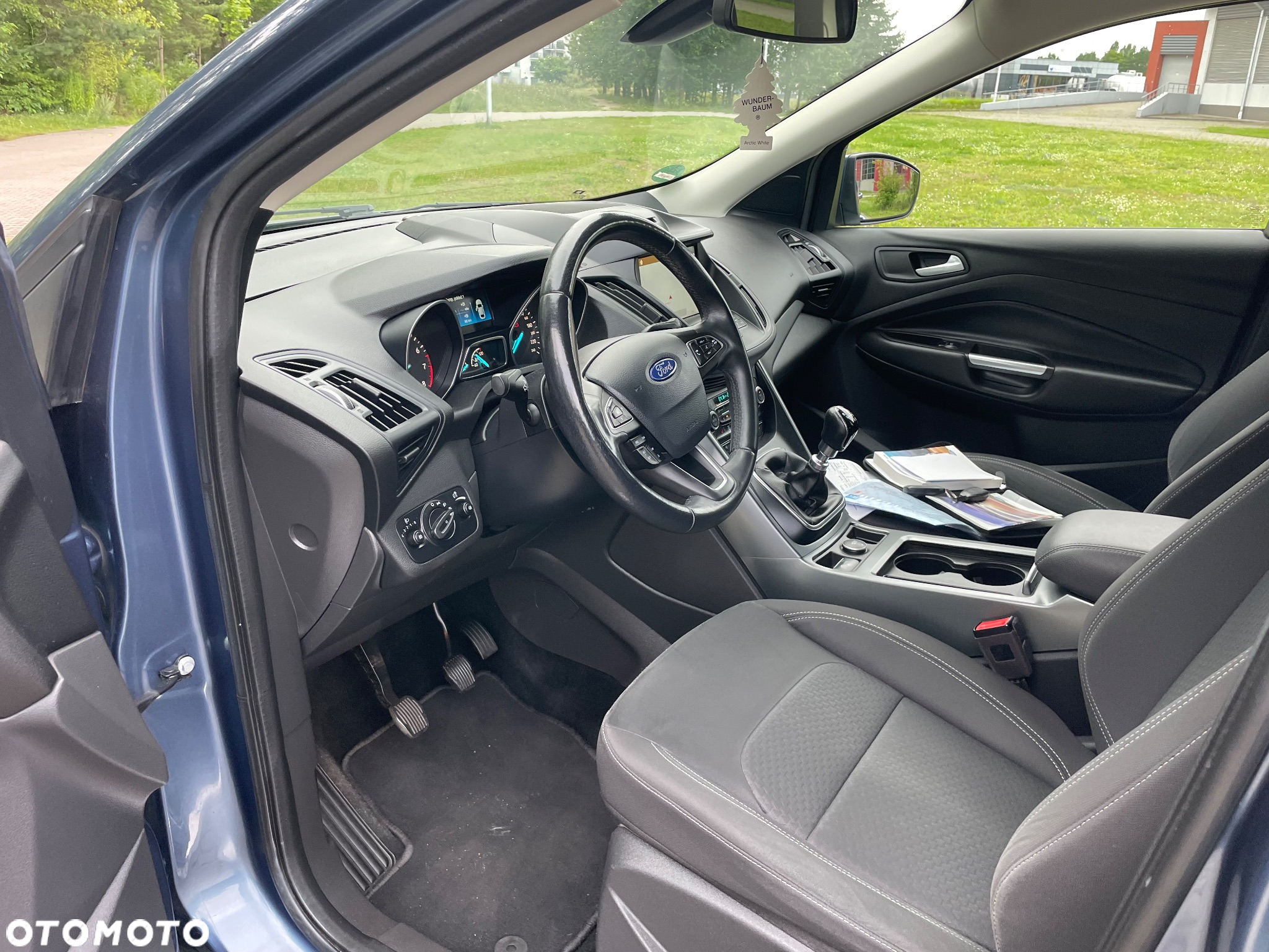 Ford Kuga 1.5 EcoBoost 2x4 Titanium - 23