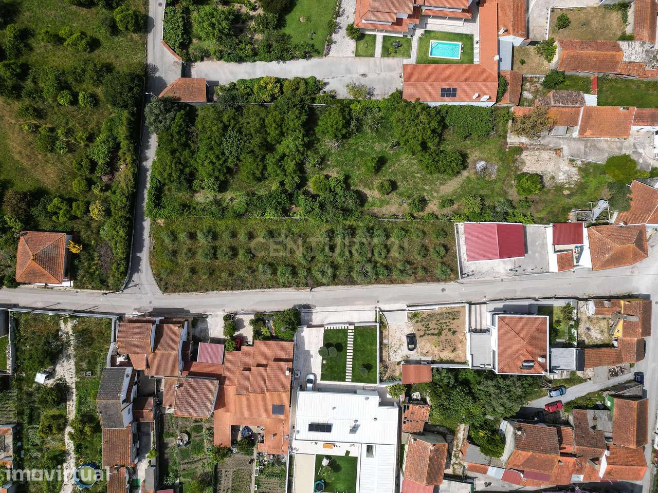 Terreno rústico urbanizável para construção de moradia unifamiliar - Grande imagem: 2/8